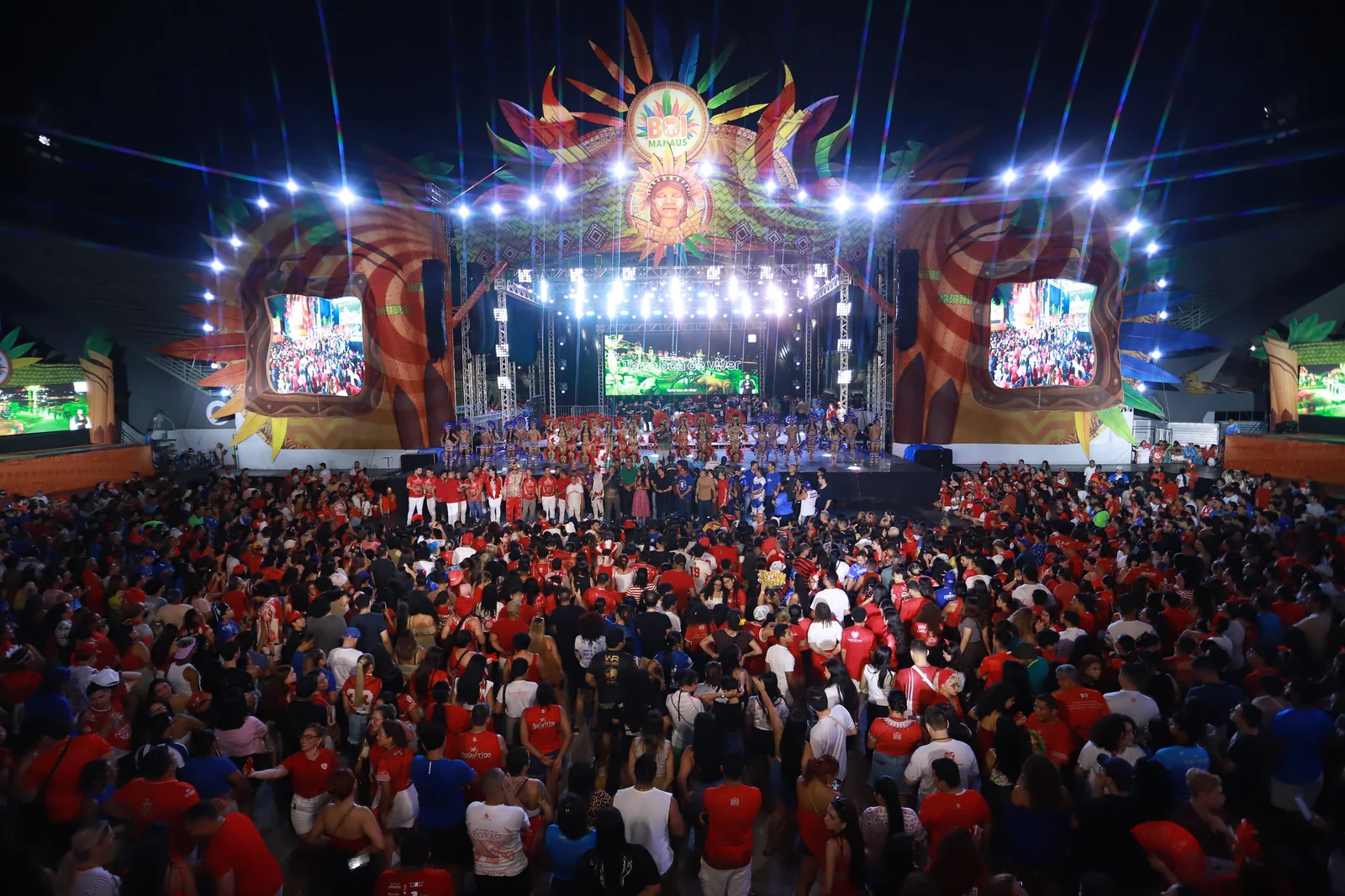 Capital amazonense comemora 356 anos com noite de festa no primeiro dia do ‘Boi Manaus 2025’