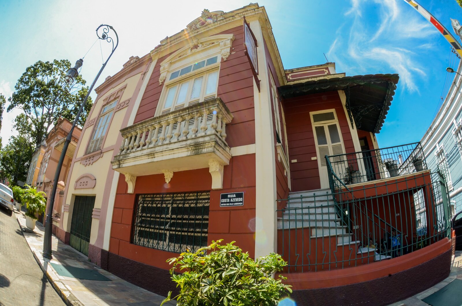 Biblioteca Municipal interrompe atividades para transferência de acervo