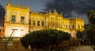 Teatro Amazonas terá Série Guaraná e shows de Adriana Calcanhotto e Rubel em setembro