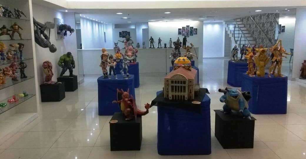 Galeria Moacir Andrade recebe exposição de personagens feitos com papel