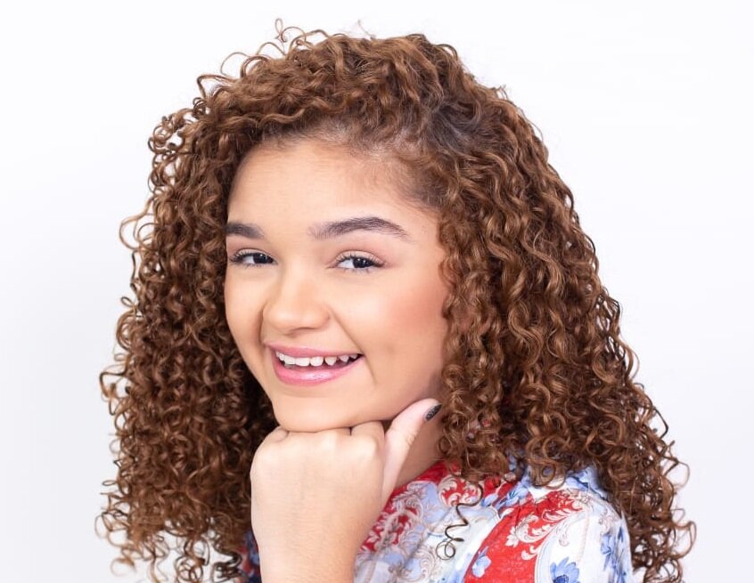 Raylla Araújo, ex-The Voice Kids, realiza primeiro show no Teatro Amazonas